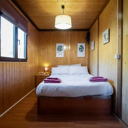 Casa Rural La Canadiense Log Cabin Buenache de la Sierra