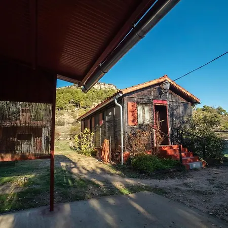 Casa Rural La Canadiense Log Cabin Buenache de la Sierra